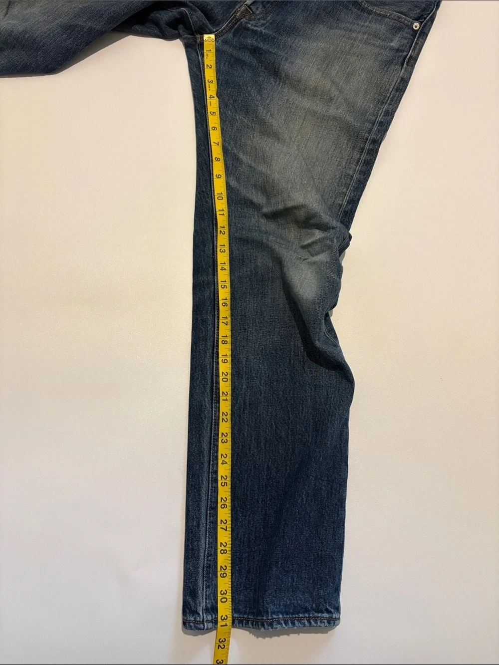 Levi's Men's Straight Jeans in Faded Blue